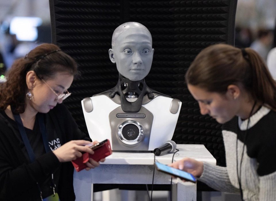 Canada's Tech Sector Aims to Attract and Retain Homegrown Talent