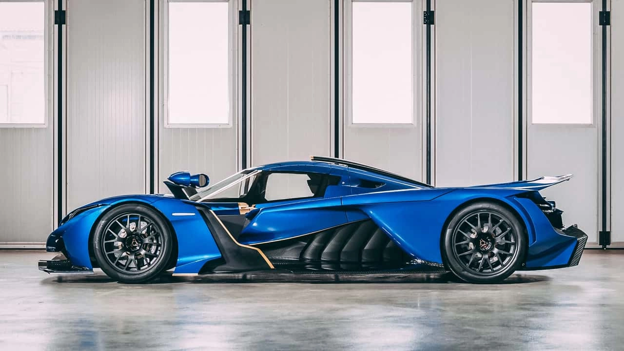 Praga's 700-HP Bohema Hypercar: A Game-Changer in the Automotive Industry