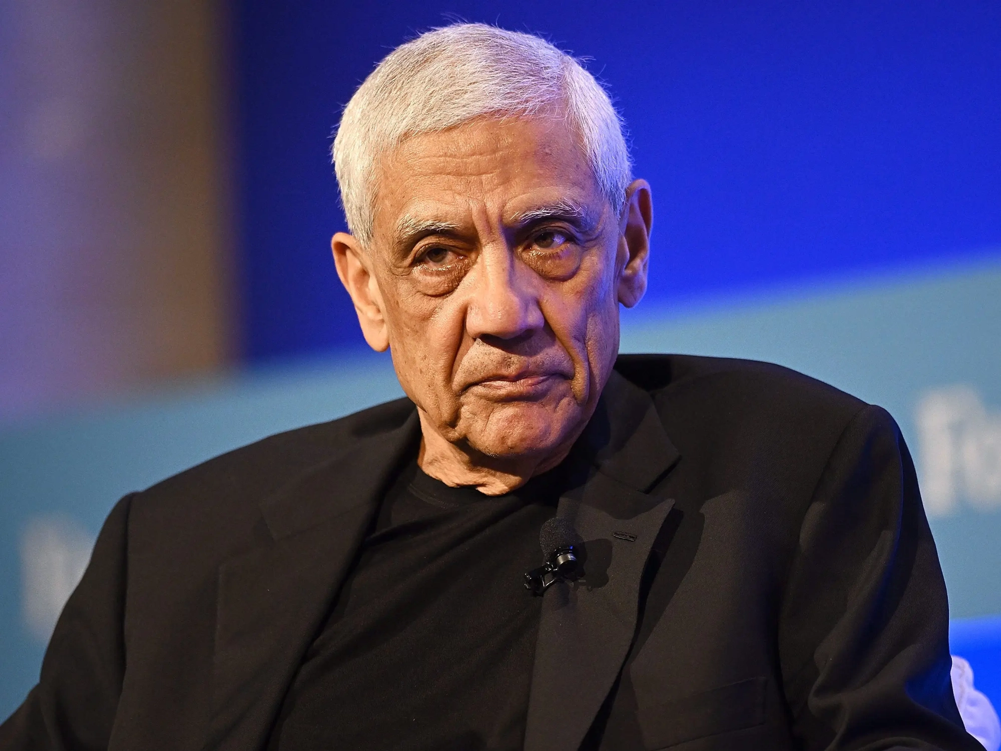 Venture capitalist Vinod Khosla Criticizes Windsurf Founders for Leaving Team - Exclusive Business Insider Story