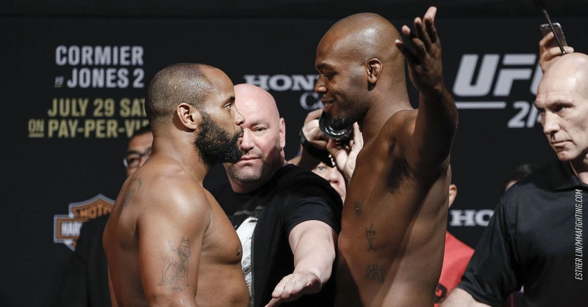 Jon Jones taunts Daniel Cormier: "I'm always in his head