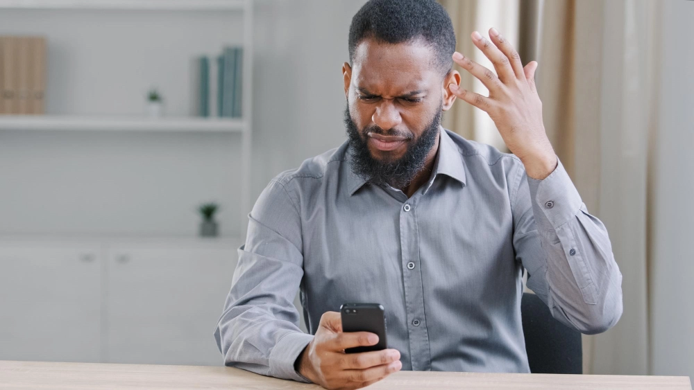 Married Midwife's Troubling Ex-Boyfriend Messages: What Would You Do?
