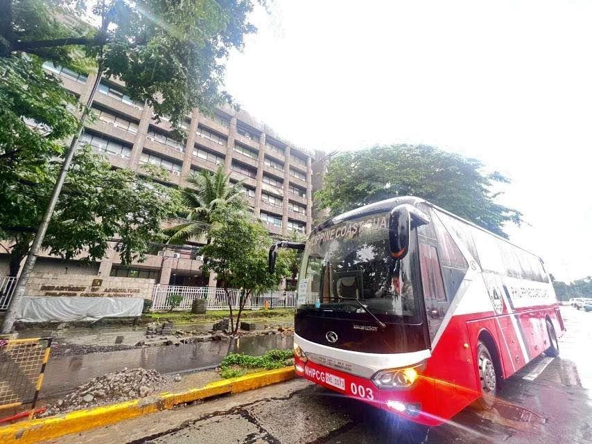 Philippine Department of Transportation Offers Free Rides to Flood-Stranded Commuters