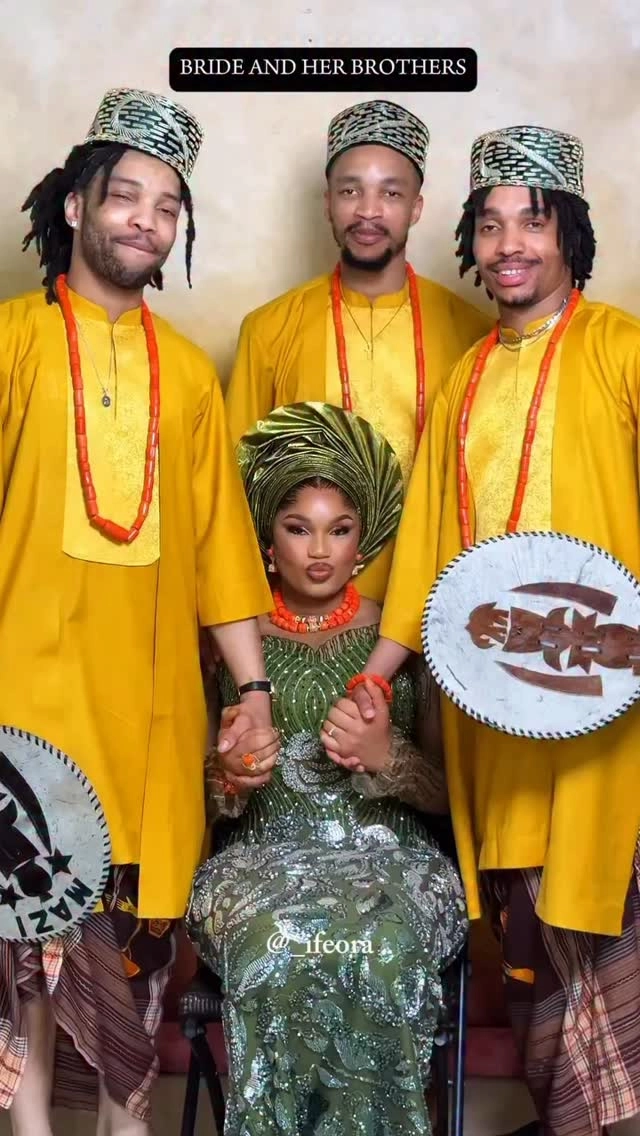 Heartwarming Igbo Bride Surrounded by Loving Brothers on Her Big Day