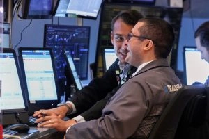 Stocks Hit New Highs as S&P 500 and Dow Jones Rise: Breaking News Update