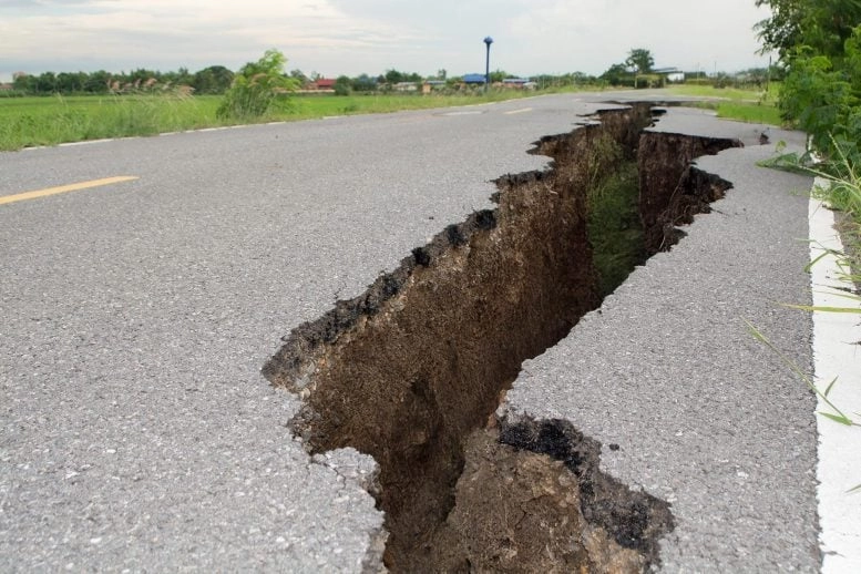 Groundbreaking CCTV Footage Reveals Curved Fault Slip During Myanmar Earthquake