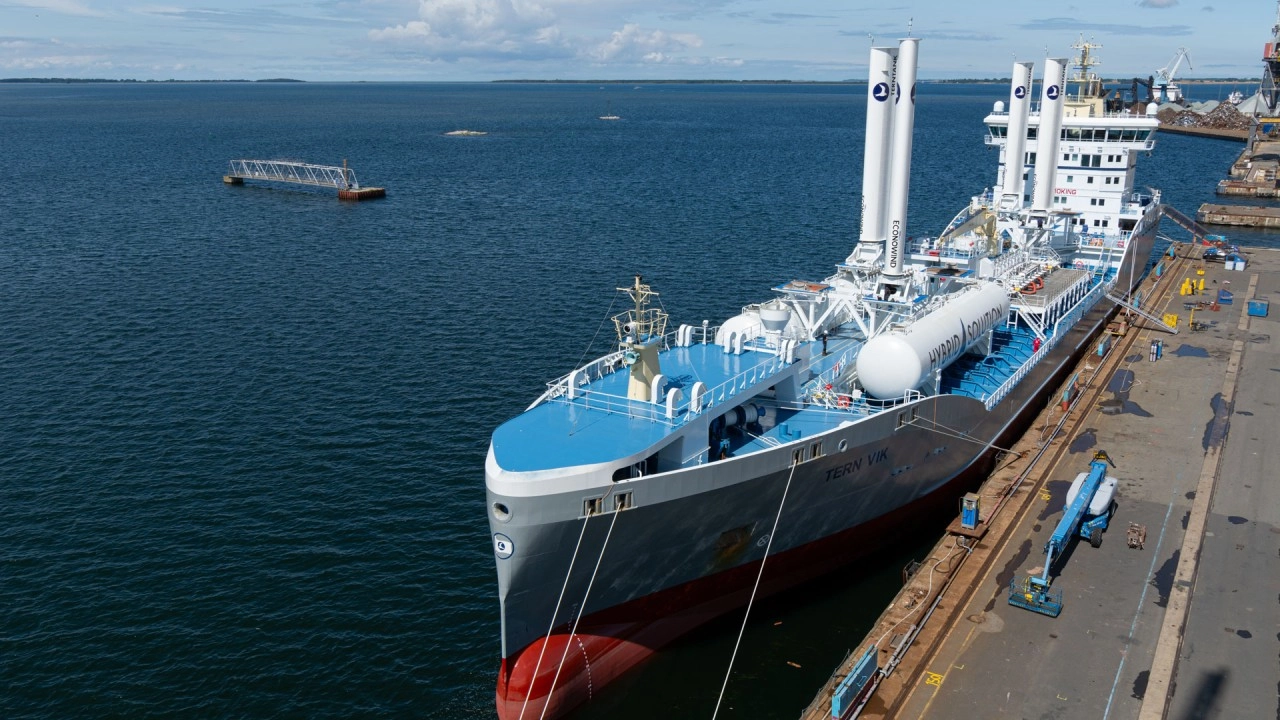 Terntank Orders Two More Hybrid Tankers with Wind-Assisted Propulsion from Econowind