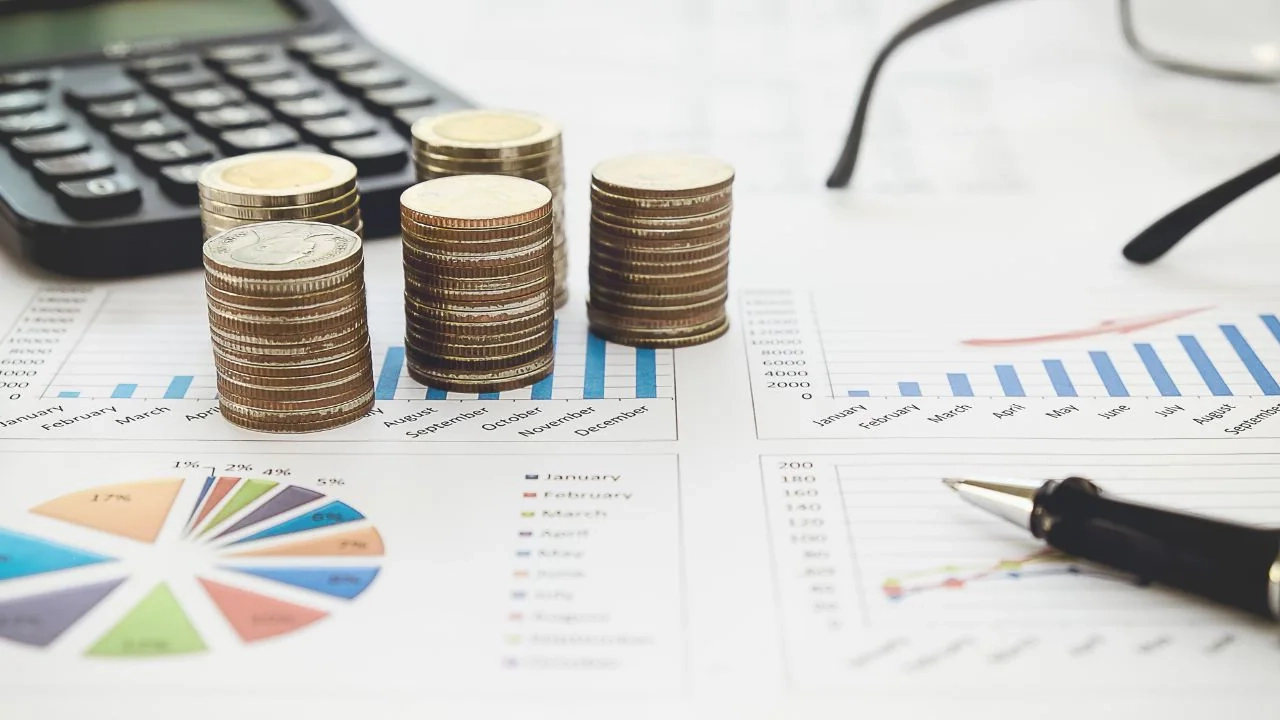 Q1 Earnings Roundup: NTPC Disappoints, L&T Surpasses - Latest Updates & Analysis