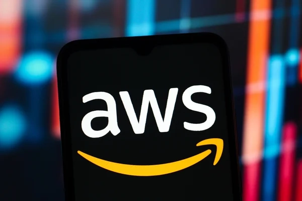 Amazon's Q2 Earnings Forecast: Cloud Revenue Surge and Positive Outlook