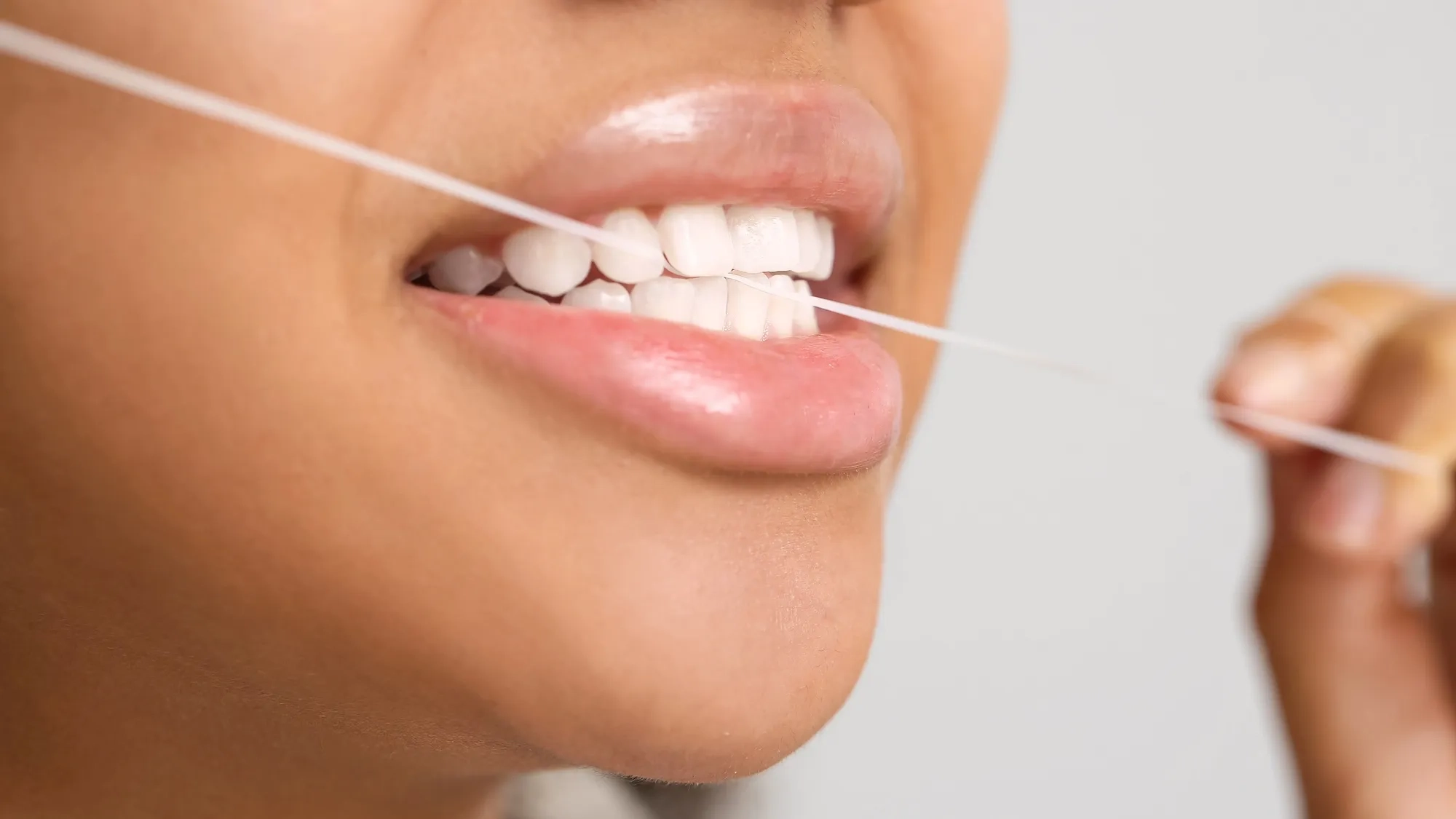 Revolutionary Vaccine Delivery: Dental Floss Instead of Needles?