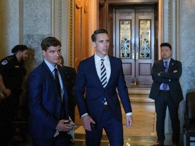Senator Josh Hawley Advances Bipartisan Bill to Ban Stock Trading by Congress
