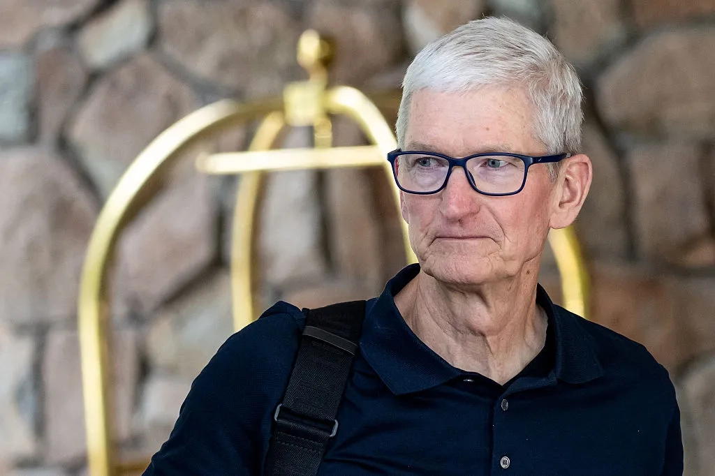 Apple Accelerates AI Strategy with Increased Investments and Acquisitions