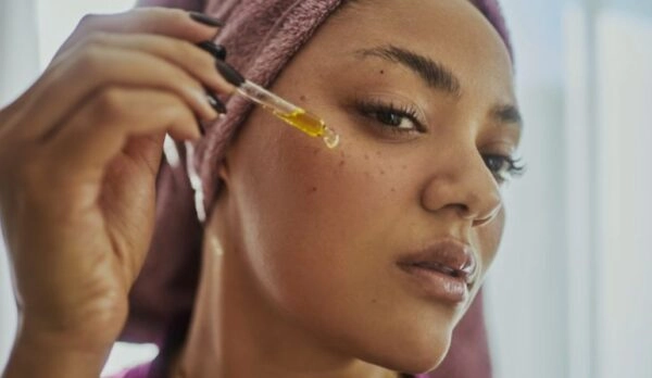 Transform Your Skin with Niacinamide: 7 Problems It Fixes!