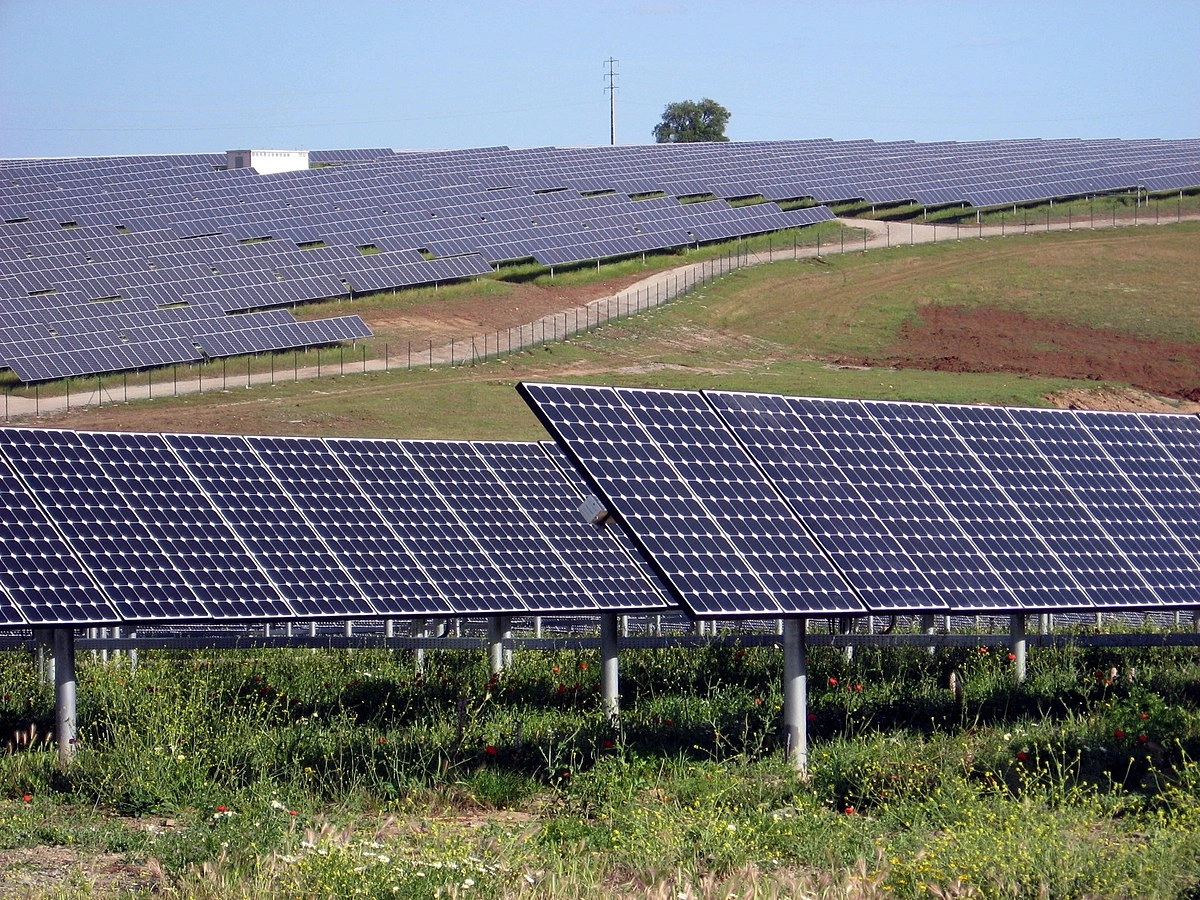 New APO-MPC Technique Excels in Global MPPT Tracking for PV Systems