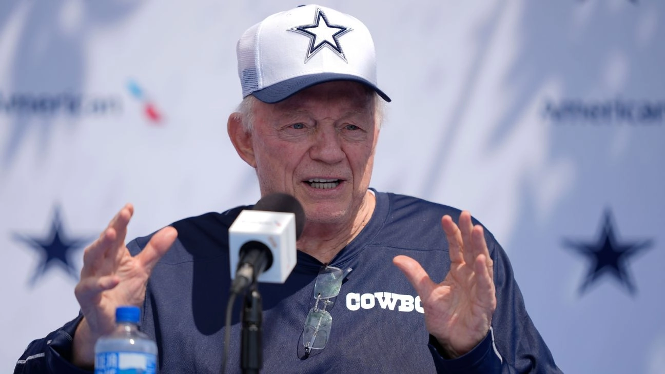 Dallas Cowboys Owner Jerry Jones Firm on Not Trading Micah Parsons