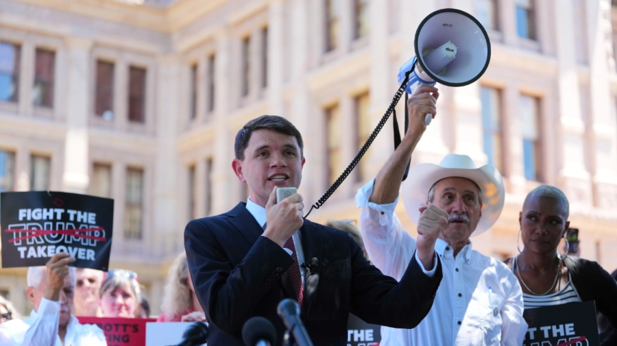 Texas Democrats Fight Back Against Republican Redistricting Power Grab