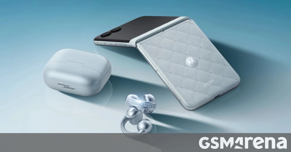 Motorola Unveils Brilliant Collection with Swarovski Crystals: Razr 2025 & Moto Buds Loop