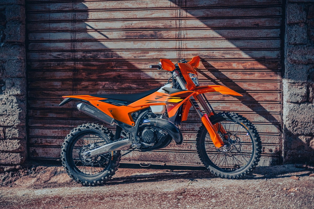 KTM Unveils 2026 Enduro Range: 300 EXC Last Street-Legal Two-Stroke in Europe
