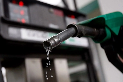 NNPCL Raises Fuel Pump Price to N955/Litre in Abuja and Surrounding Areas