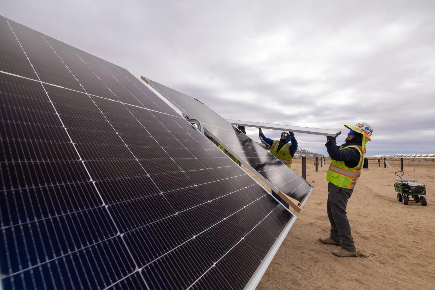 Revolutionary Solar and Battery Plant Powers Los Angeles & Glendale