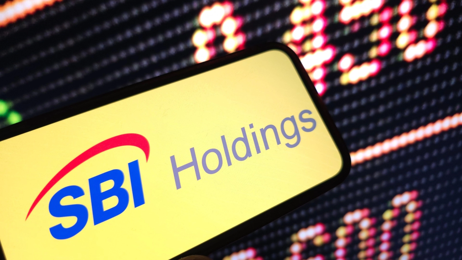 SBI Holdings to Launch Japan's First Cryptocurrency ETFs with Bitcoin/XRP and Gold-Crypto Allocations