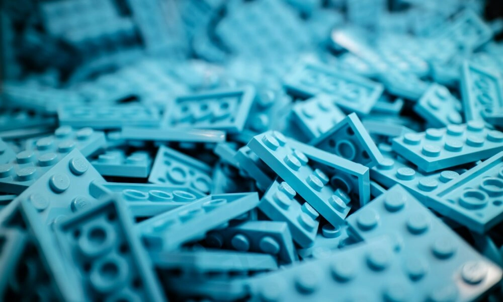 Top Crypto Presales to Watch This Month: Vault AI, Qubetics, Web3Bay, and More