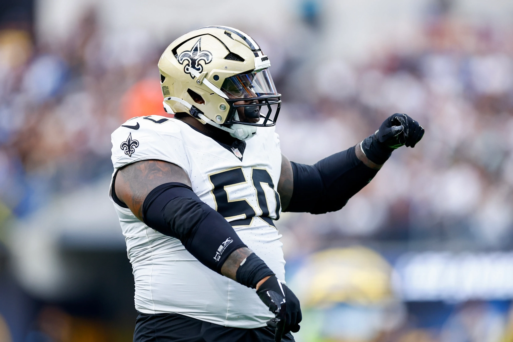 Saints Trade DT Khalen Saunders to Jaguars for Center Luke Fortner