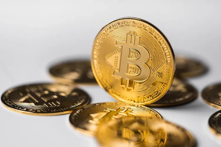 BlackRock Bitcoin Sell-Off Triggers Market Turmoil & Price Drop